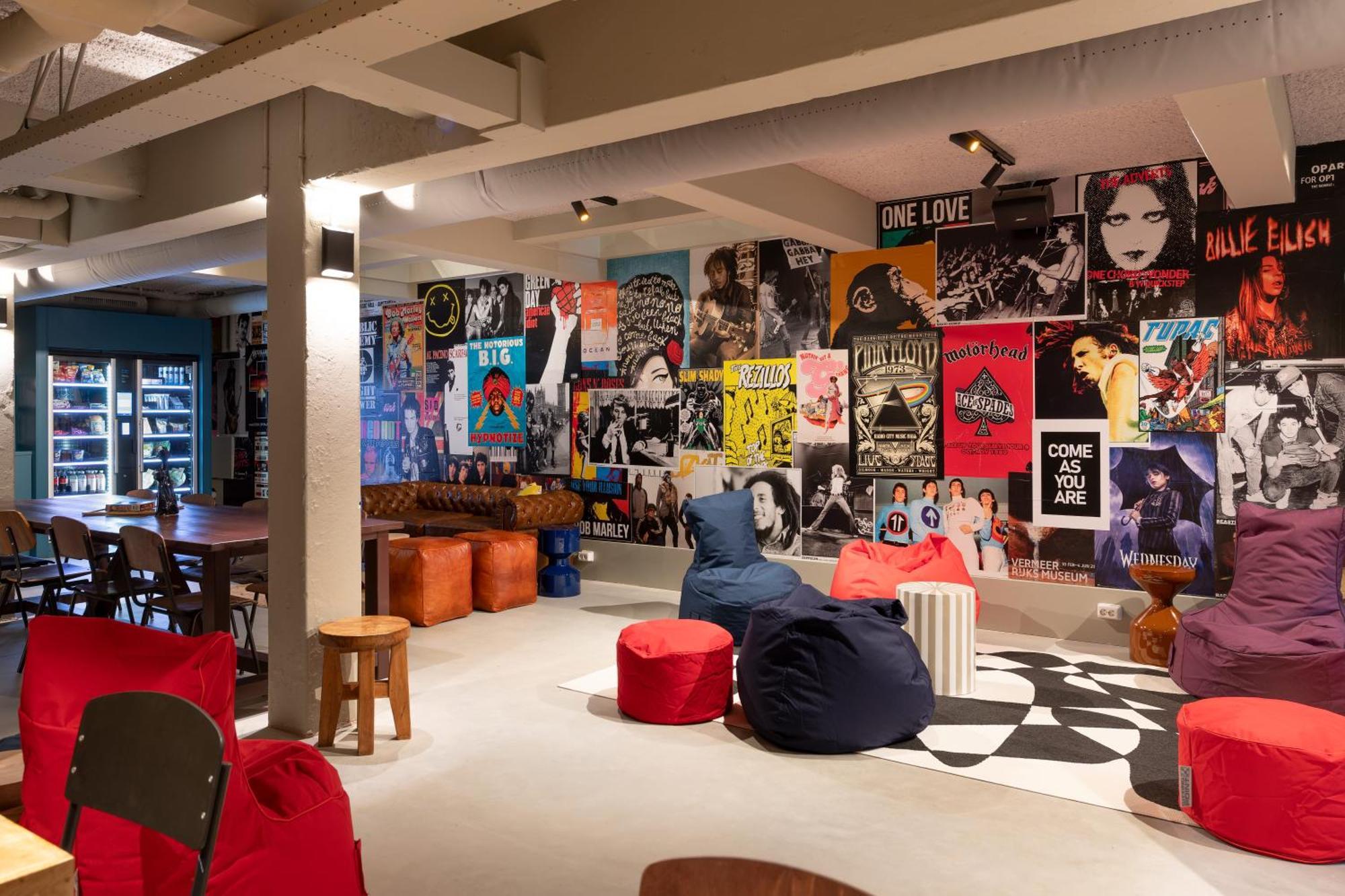 Stayokay Hostel Amsterdam Stadsdoelen - Refurbished November 2024 Eksteriør billede