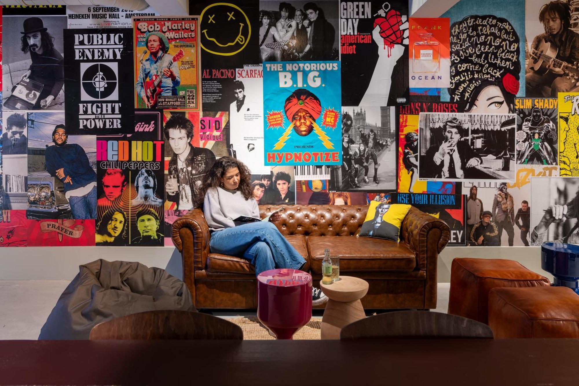 Stayokay Hostel Amsterdam Stadsdoelen - Refurbished November 2024 Eksteriør billede