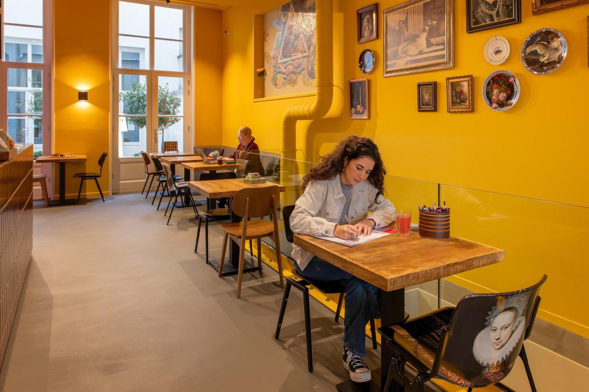 Stayokay Hostel Amsterdam Stadsdoelen - Refurbished November 2024 Eksteriør billede